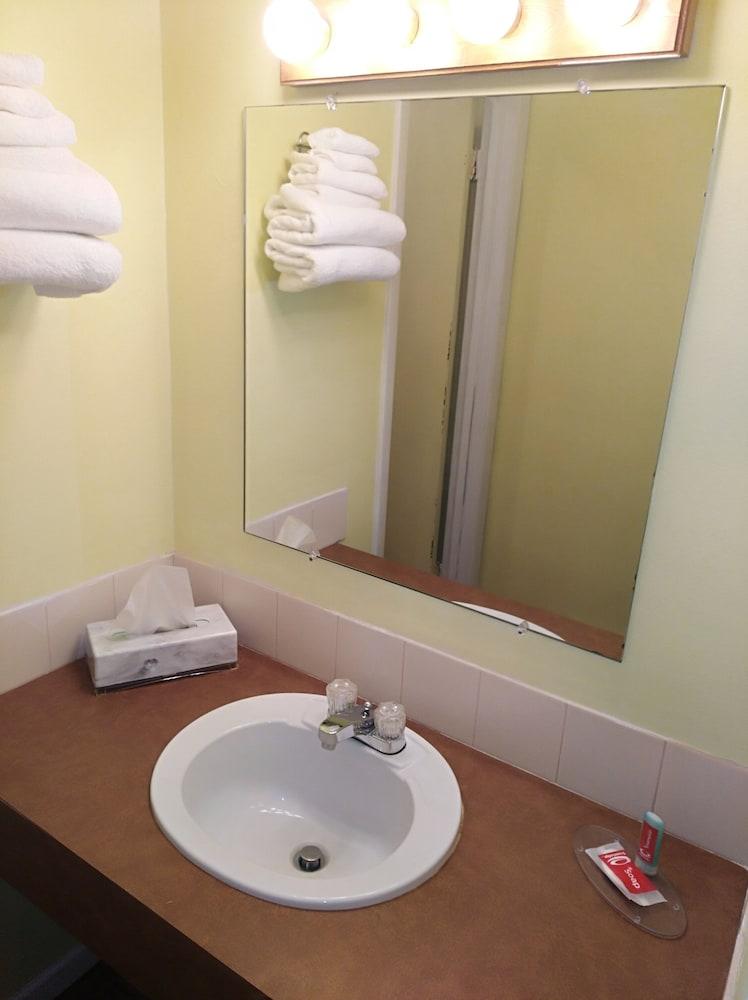 Econo Lodge Hornell Exteriör bild